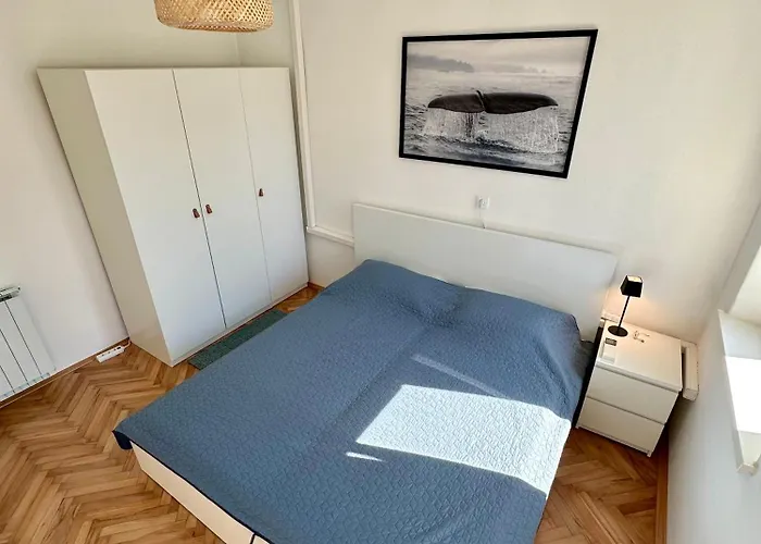 アパート Apartma Nona Ana イゾラ